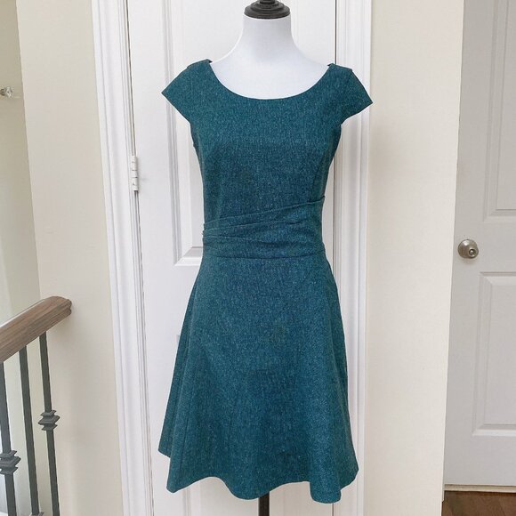 New Le Chateau Wool Blend cap sleeves Vintage Flare Dress - Picture 1 of 7